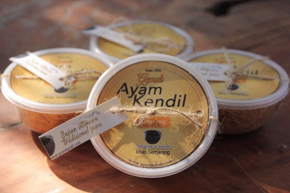 Ayam Kendil, Cubitten